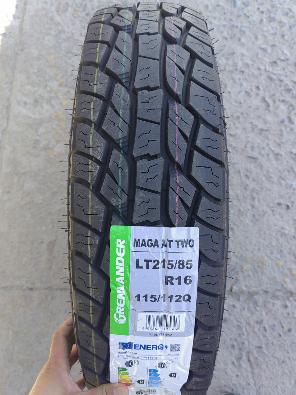 New Off-Road Tire Lt215/85R16 10Pr Ten Layers Thickeneded Adapted to Changfeng Cheetah Jeep Black King Kong