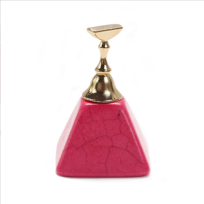 Nuevos productos transfronterizos base de piedra de pino magnetic piezas de manicure piezas de ajedrez de manicure para principiantes manicure师 fijo marco de práctica de manicure