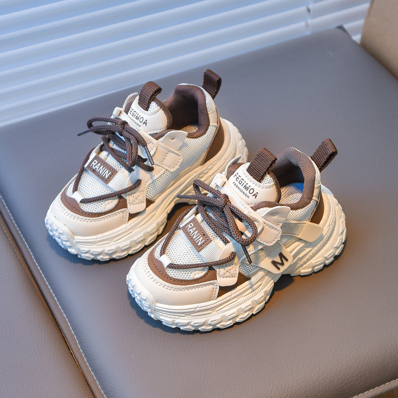 Zapatos deportivos casuales de moda para niñas, zapatos de pop transfronterizos de otoño de 2025 nuevos zapatos de correr para niños.