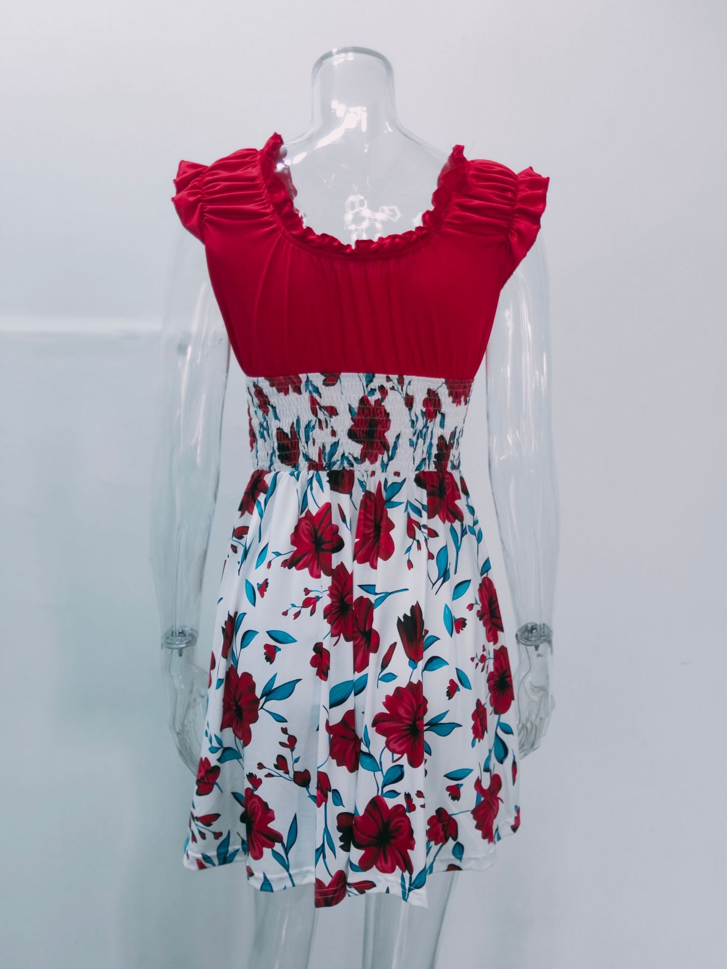Vestido de verano ajustado para mujer con flores y contrastes_voghion.com
