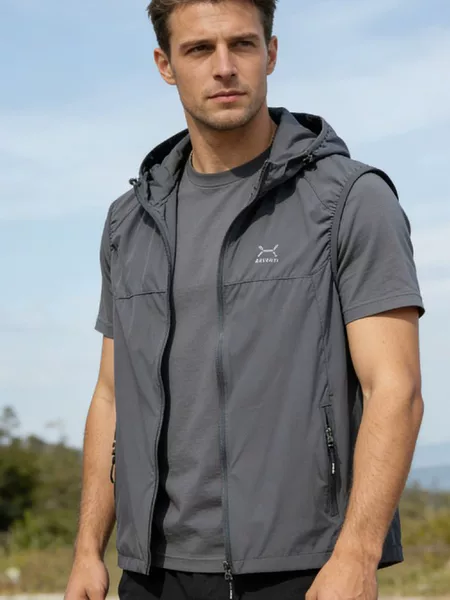 2025 Spring/Summer New Outdoor Lightweight Men's Hooded Vest with Multiple Pockets, Breathable and Versatile Gilet