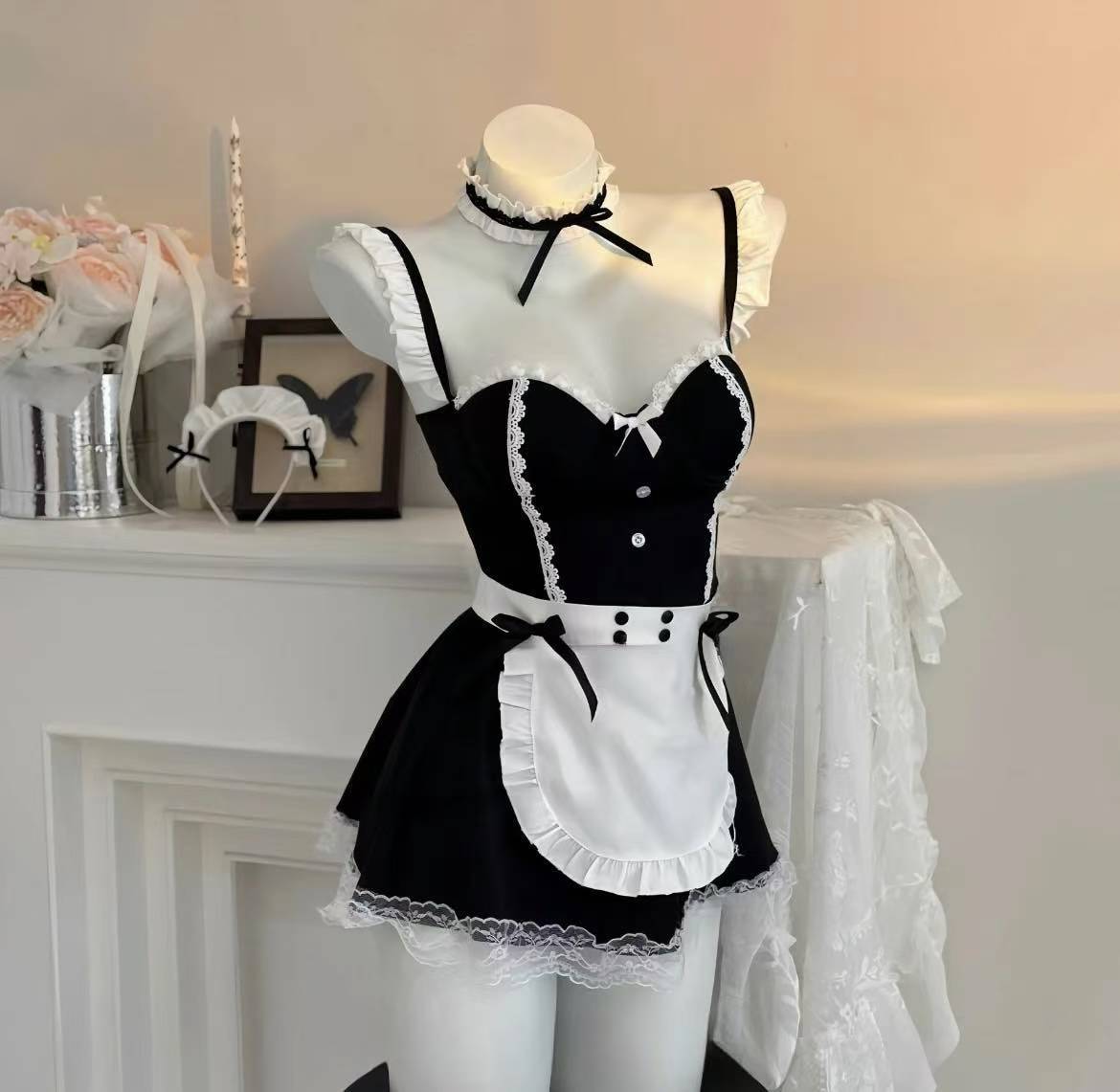 Maid Roleplay Lingerie Set with Underwire Push-Up Dress, Headband and Apron — detail image 2