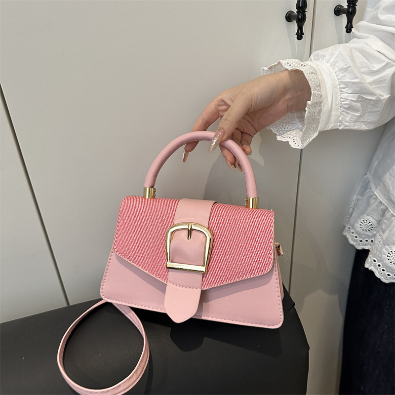 シンプルでファッショナブルな個性多用途の小さなスクエアバッグ女性のための春の新しいデザインニッチライト高級ハイエンドクロスボディバッグ|undefined