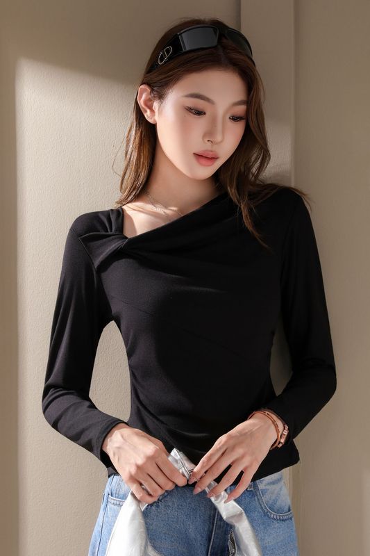 2025秋冬新款小众设计扭结打底衫女美拉德时尚修身不规则褶皱上衣|undefined