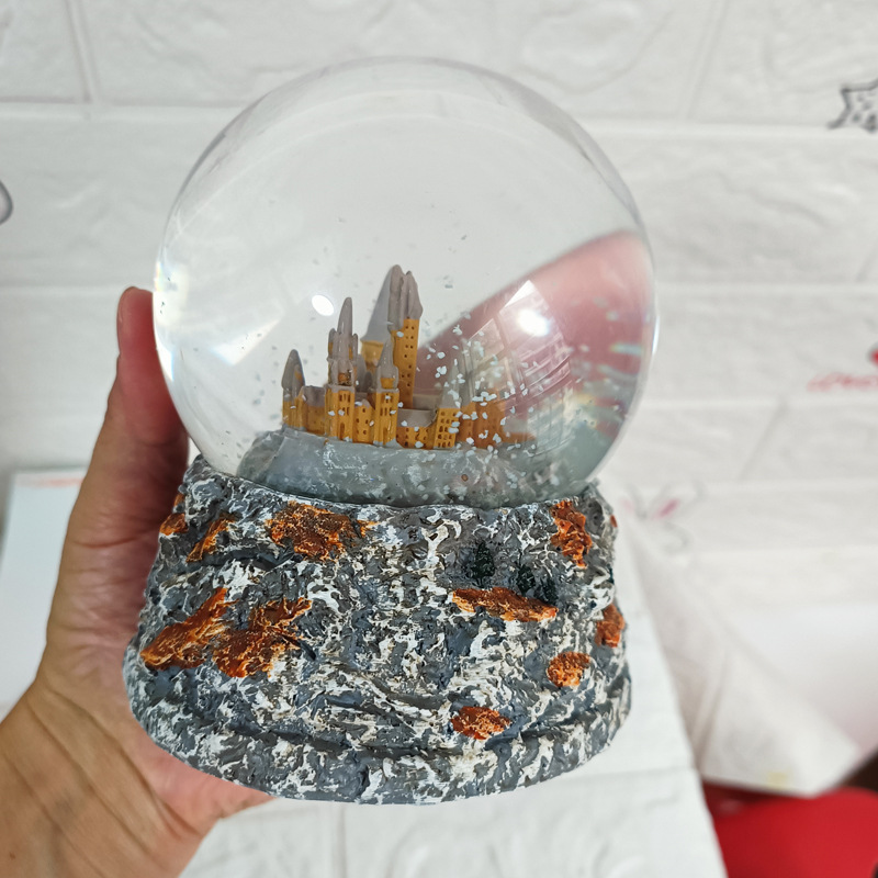 哈利水晶球霍格沃茨城堡飘雪摆件周边猫头鹰水晶球小礼物桌面装饰