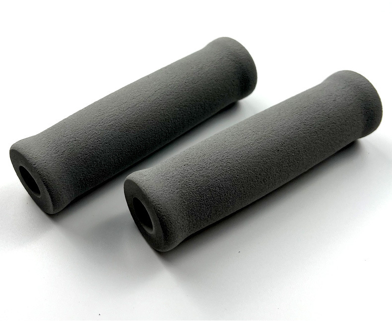 运动器材磨砂黑色把套黑色磨砂倒角长12cm 内径26mm 壁厚5mm