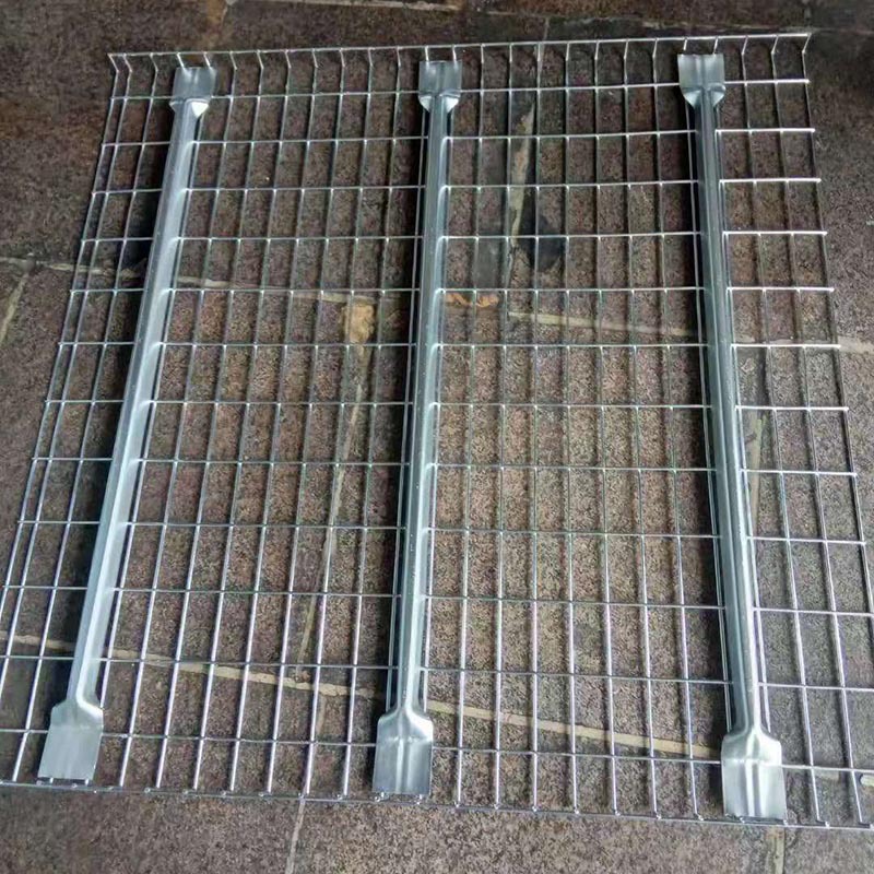 电焊不锈钢隔层网金属网格网片防护层网仓库货架层网坚固耐用