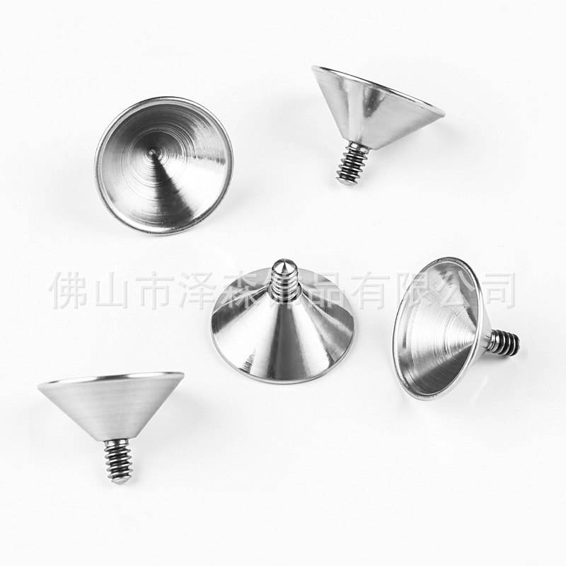Pointed titanium steel lip stud product view