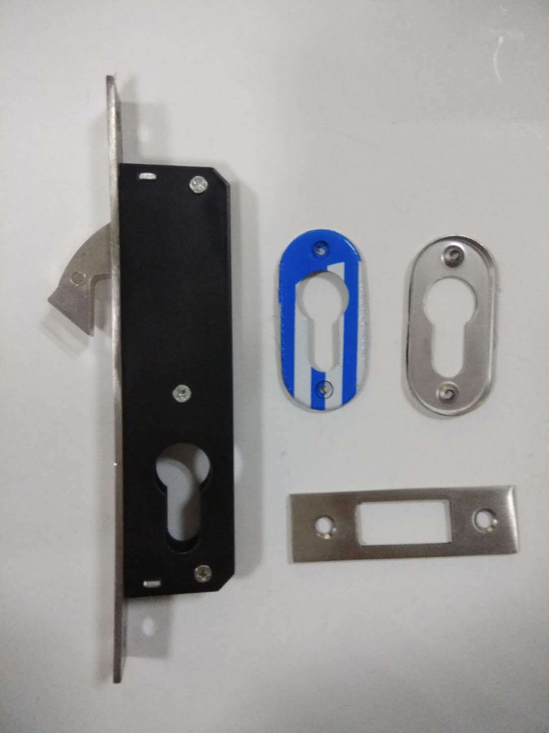 Cerradura de puerta corredera de acero inoxidable directa de fábrica cerradura de gancho de puerta de aleación de aluminio cerradura de puerta corredera mortaja gancho único puerta de hierro cerradura de puerta