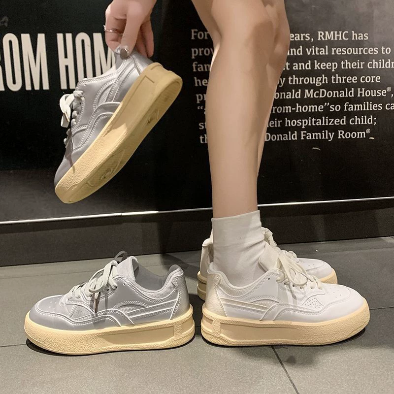 Летние удобные кроссовки для отдыха, мягкая подошва, импорт, Off White и серебристый, размеры 35-40