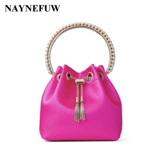 2025�}���¿�С�t������ֱ���x�����K���K�r�нz�IŮʿ�������