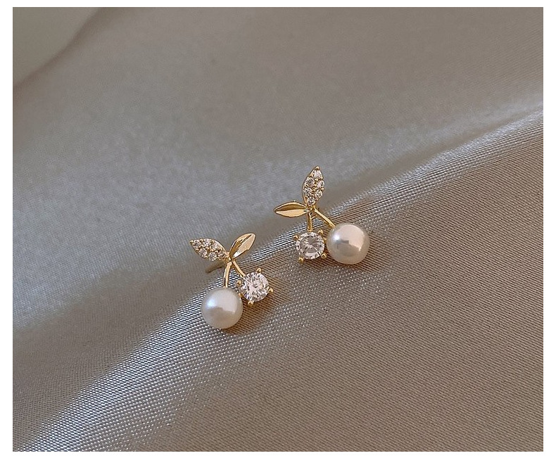 1 Pair Sweet Simple Style Cherry Plating Inlay Copper Pearl Zircon 14k Gold Plated Ear Studs display picture 5