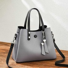 ŮEuropean and American fashion handbags shoulder bag