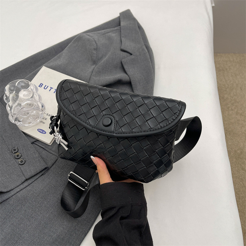 Korean Style Women's Fashion Shoulder Bag Women's 2024 New Autumn and Winter Simple Casual Bag Textive Personalized Crossbody Chest Bag for Women Korean Style Women's Fashion Shoulder Bag Women's 2024 New Autumn and Winter Simple Casual Bag Textive Personalized Crossbody Chest Bag for Women