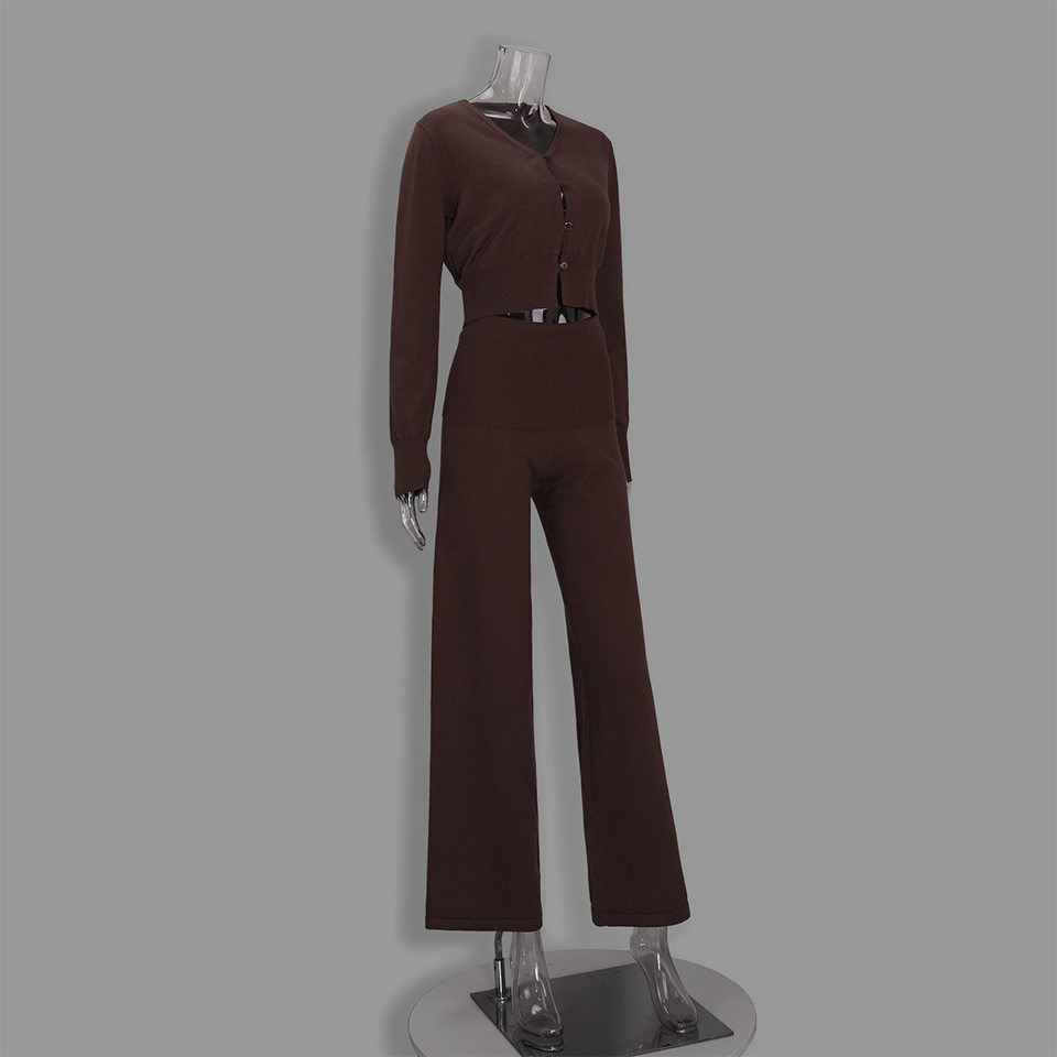 Bộ hai món nữ gồm áo khoác cardigan dệt kim dáng ngắn cổ chữ V và quần ống rộng cạp cao — Màu cà phê, Màu hồng, Màu trắng, Màu xanh dương chi tiết 44