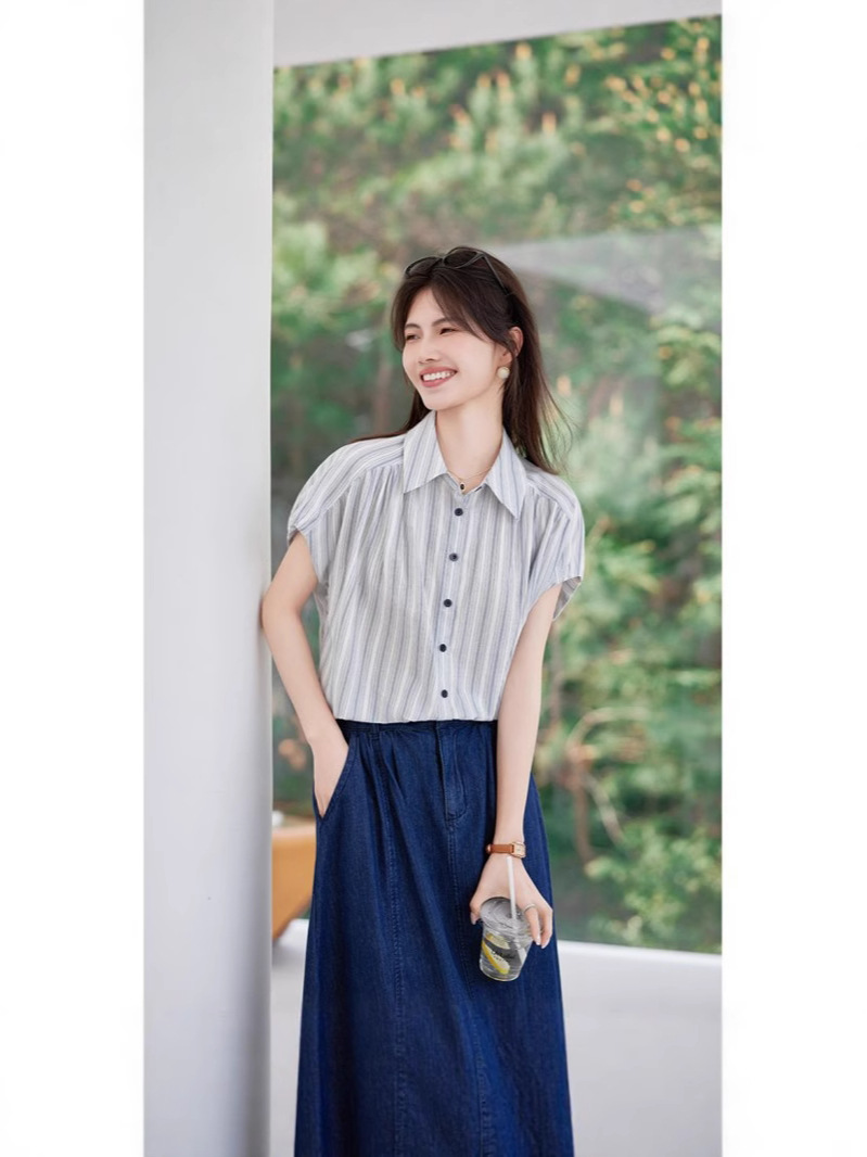 Áo sơ mi nữ tay ngắn dáng nhỏ phong cách đơn giản thời trang hè — màu xanh