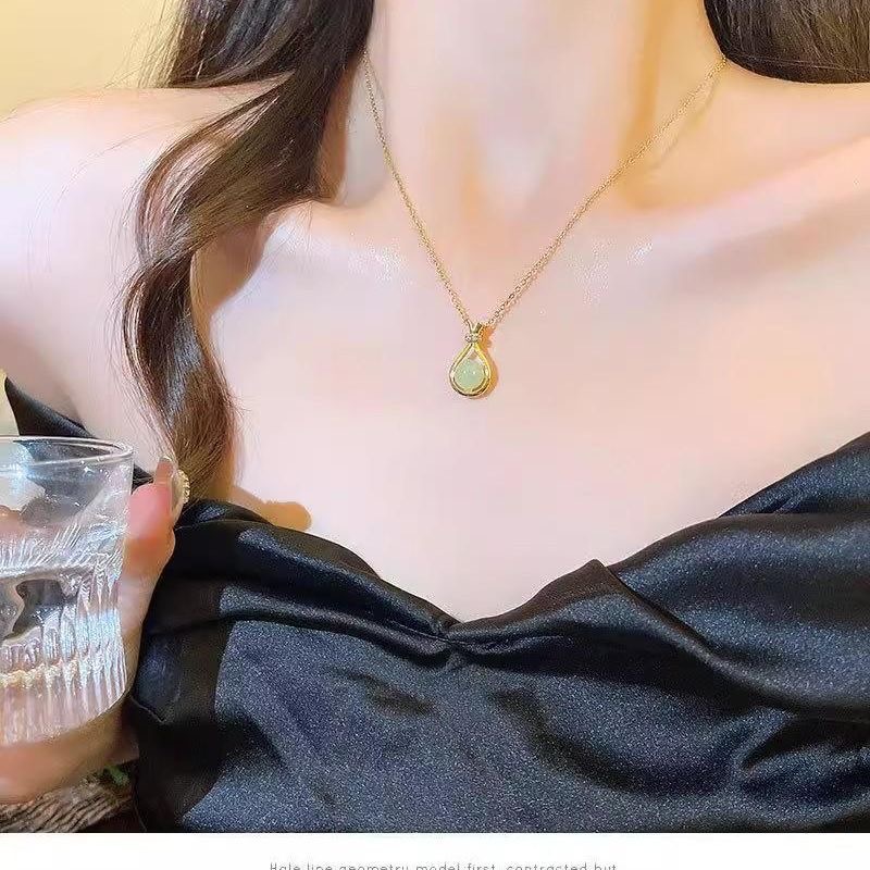 Collar de aleación Guofeng primavera y verano nuevo colgante bolsas de bendición colgante nicho de diseño de alta calidad amigos accesorios versátiles