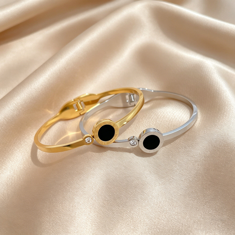Minimalist Roman Zircon Titanium Bangle For Women And Men_voghion.com