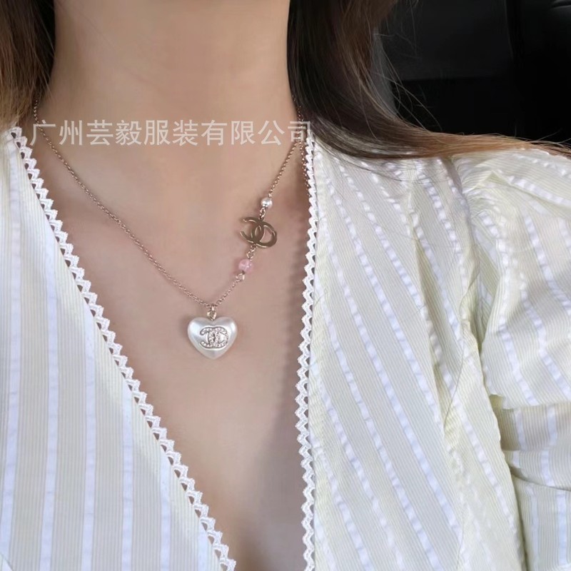 女性用の香家ペアバージョンダブルCパウダービーズホワイトピーチハートネックレス、女性用の香猫目石ハート型ラブ鎖骨チェーン|undefined