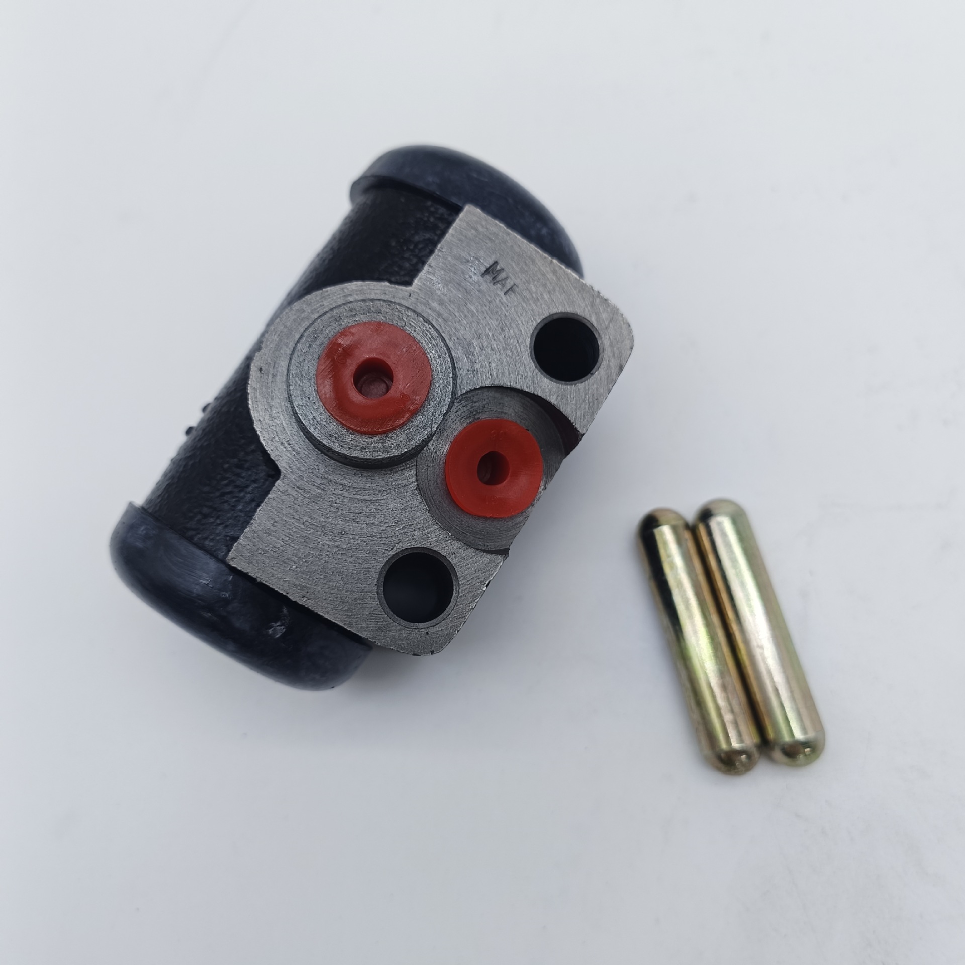 斗山大宇电动叉车配件2-3吨B30S刹车分泵制动分泵轮缸