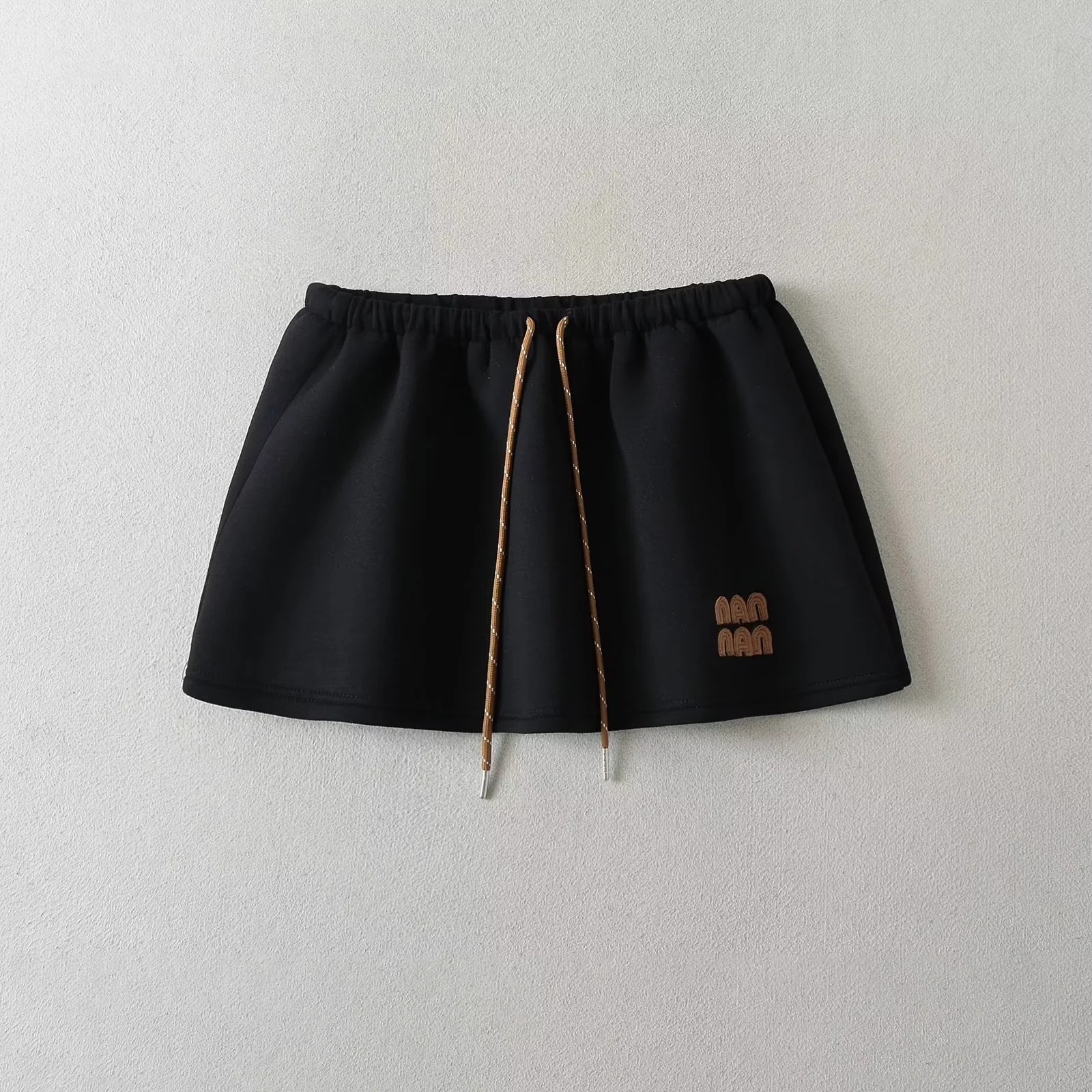 24287 블랙 스커트