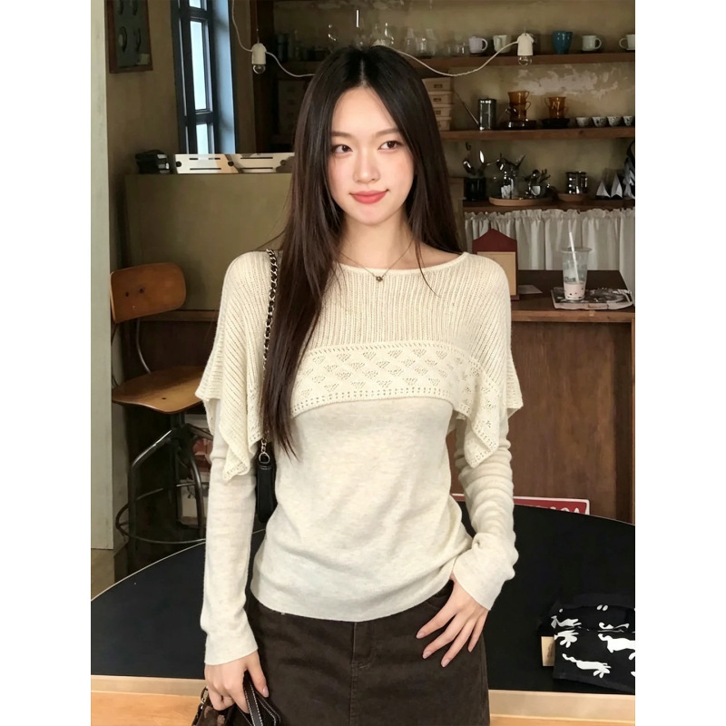 Gentle and stylish commuter look: a two-piece shawl-style knit top for women, featuring a beautiful Korean-inspired design and long sleeves, perfect for autumn Gentle and stylish commuter look: a two-piece shawl-style knit top for women, featuring a beautiful Korean-inspired design and long sleeves, perfect for autumn