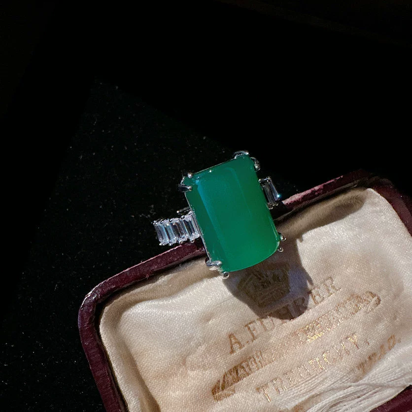 Серьги изумруд, оливковитый зеленый подвес с цирконами, 750 пробы золото, цветочная