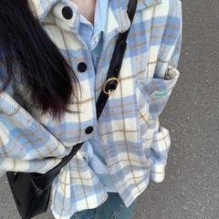 春秋新作の青い格子のシャツのコートの女性の香港風の小さい大衆はカップルのシャツのins潮の学生の上着を設計します。