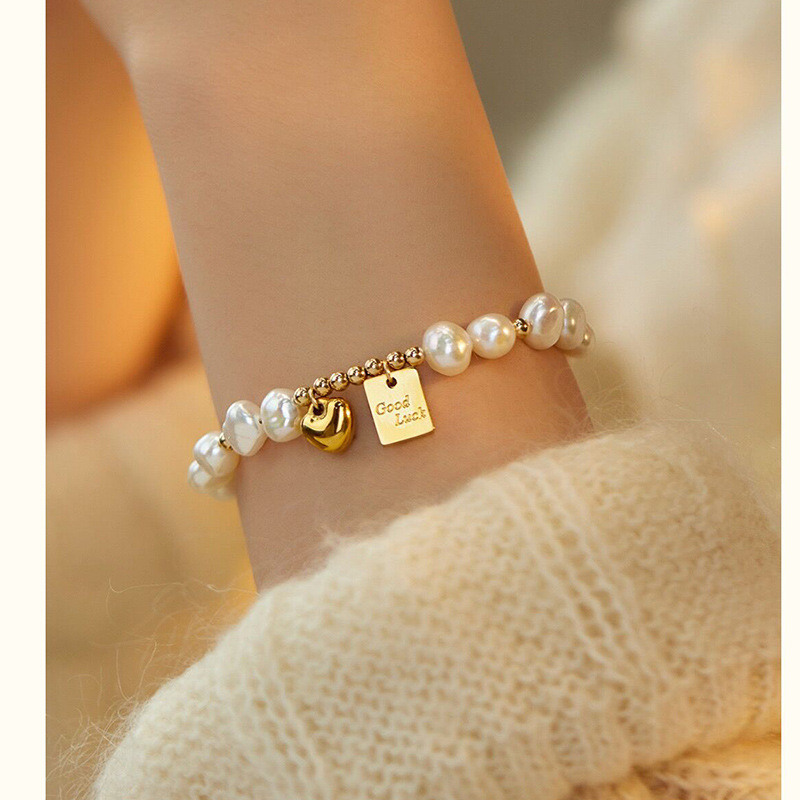 Elegant Retro Letter Heart Shape Freshwater Pearl Mixed Materials Bracelets In Bulk display picture 3