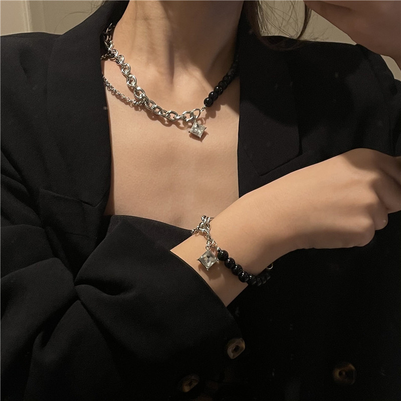 Black Round Bead Stainless Steel Non-fading Splicing Clavicle Chain display picture 1