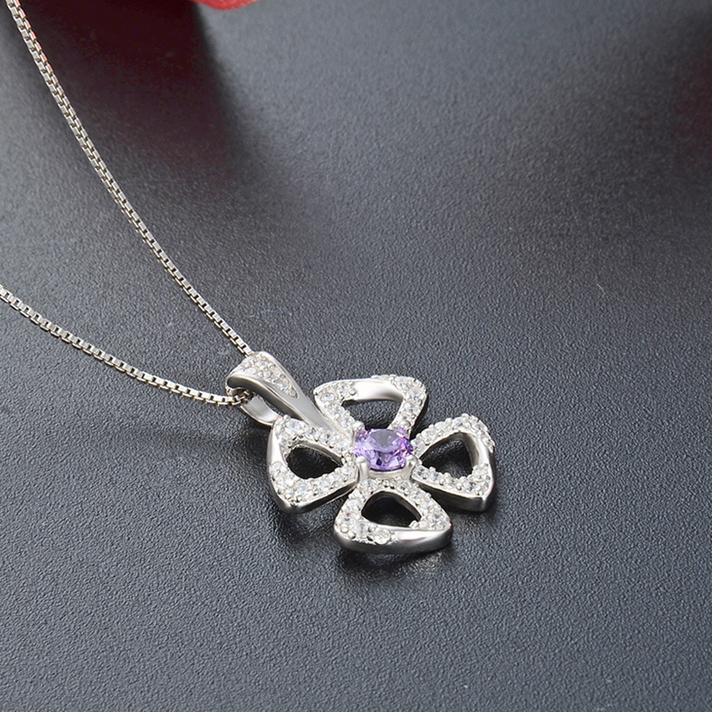 Accesorios transfronterizos de plata esterlina 925 collar de cuatro hojas nicho femenino temperamento de alto nivel colgante de flores colgante de cadena de clavícula