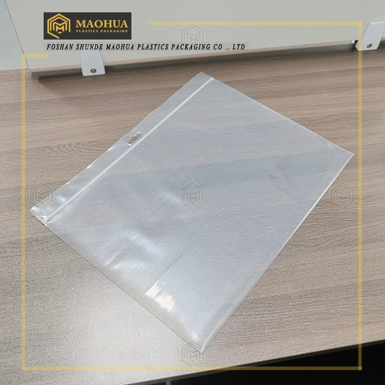 Вогнутый и выпуклый зажимной цепной костяной пакет для подарков с отверстием для бабочки и отверстием, самозакрывающийся дисплейный пакет из ПЭ, поставляется в Хунань.