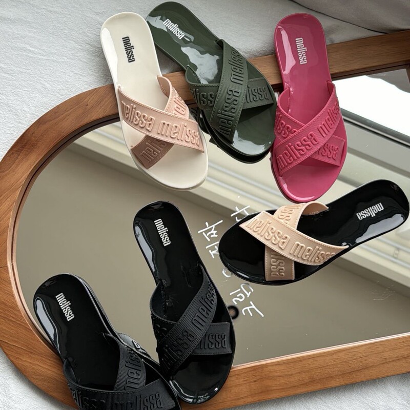 genuine goods Melissa Cross Slippers 2024 New Flat Beach Sandals melissa Brazil Jelly Shoes Women's Shoes
