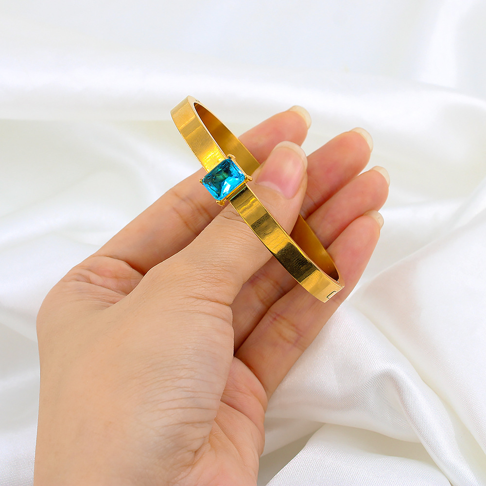 Fashion Geometric Stainless Steel Plating Zircon Bangle 1 Piece