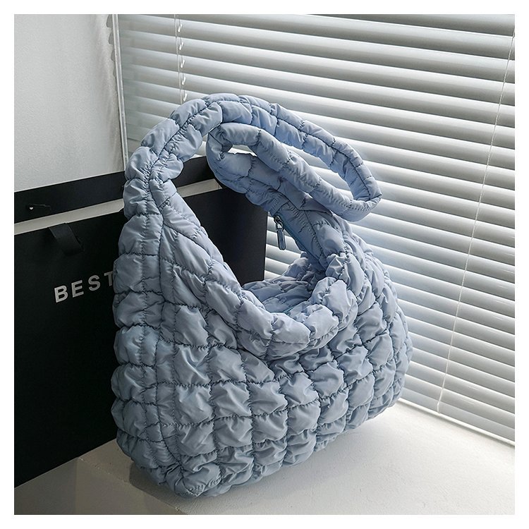 Women's Medium Polyester Cotton Solid Color Classic Style Square Zipper Shoulder Bag Crossbody Bag Square Bag display picture 3