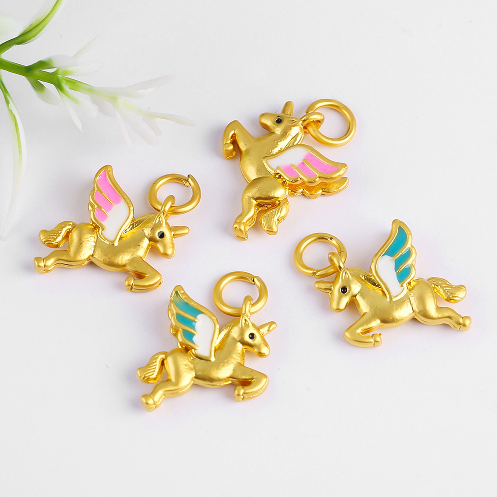 古法珐琅彩滴油立体飞马吊坠 diy手串链项链项坠饰品配件材料批发