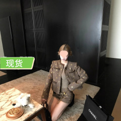 欧阳亮片小香风外套女秋季新款高级感复古小个子正肩短款上衣