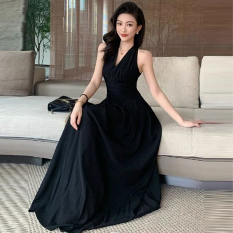 法式法式气质修身显瘦挂脖连衣裙女年夏季新款收腰度假风无袖长裙|undefined