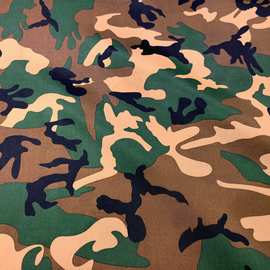 现货梭织斜纹迷彩料新品全涤斜纹华达呢车套遮阳棚大褂面料