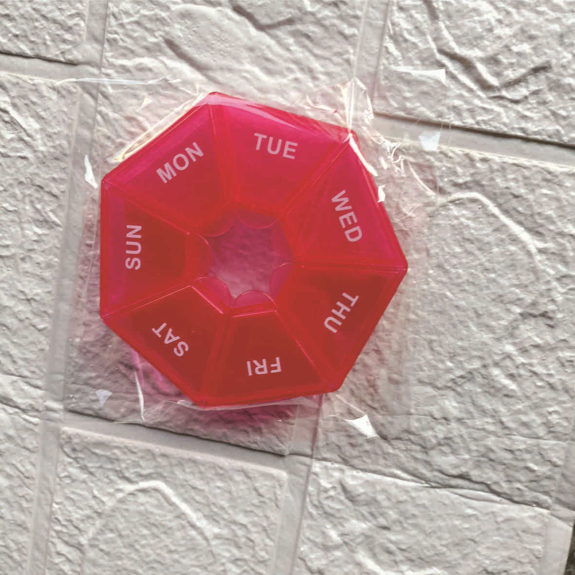 Caja de Medicina de 7 esquinas para una semana Ronda 7-rejilla portátil pequeña caja de la medicina para una semana Mini 7 días portátil caja de joyería de la medicina