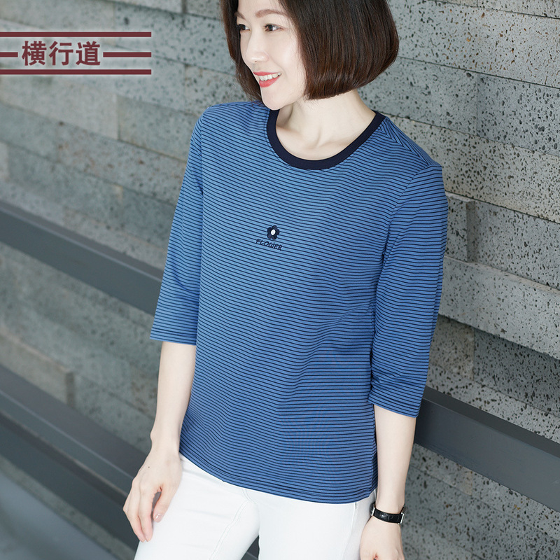 2025新款秋季海军上衣女圆领条纹刺绣妈妈宽松打底衫七分中袖t恤|undefined