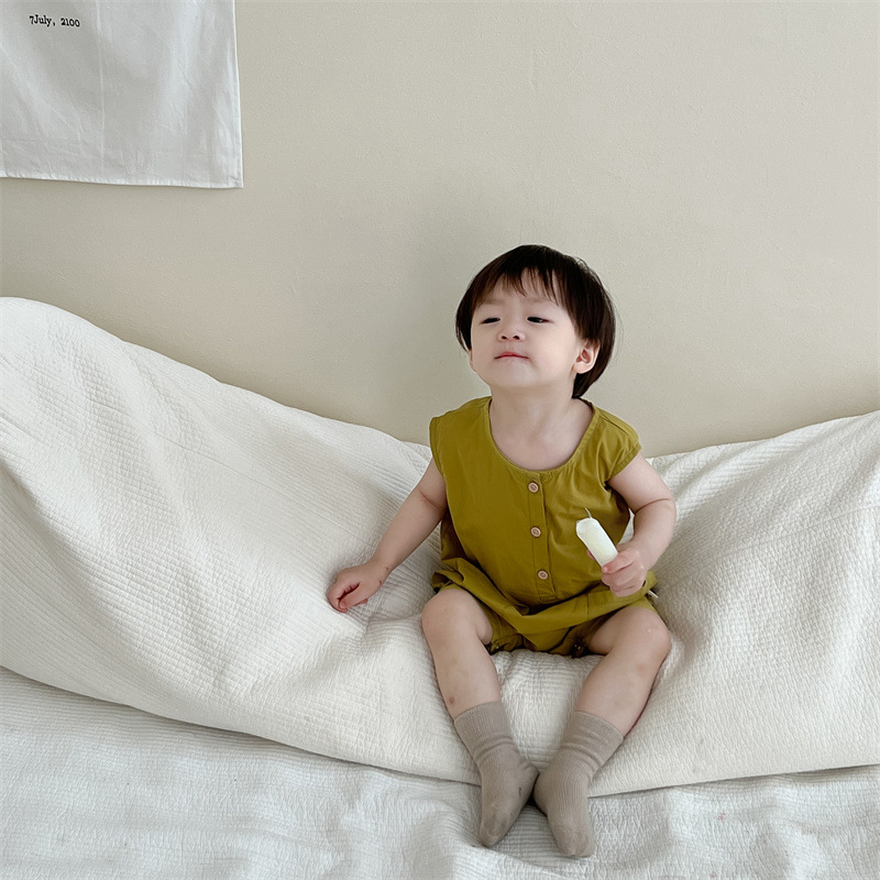 Mono de manga corta de verano para bebés Estilo delgado Ropa para niños coreanos Traje de escalada corto para niños Estilo de verano Bolso para bebé Pedo vestido de verano