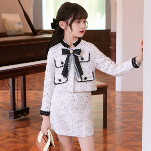 �羳���lͯ�b�¿�Ůͯ���e���b�д�ͯС���L��ϵ�ɼ����n����