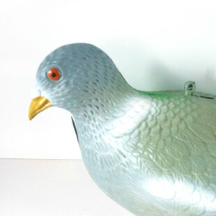 Cross-border Artificial Garden Decoration Wild Animal Gray Body Red Eye Pigeon Forest Outdoor Hunting Trap