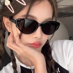 2024新型韓国版レトロ猫眼サングラスネット赤insファッションクロスボーダー個性高級感サングラス