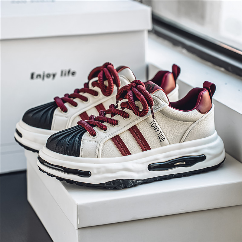 Zapatos de hombre primavera y verano 2025 comercio exterior nuevas zapatillas de deporte de nicho casual suela gruesa disuelta ins zapatos de moda hombres