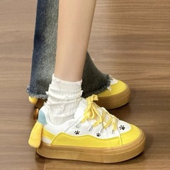 女板鞋2025新款高颜值奶黄可爱布丁狗小众学生鞋百搭厚底可爱女鞋