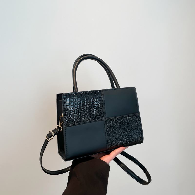 2025 nuevo estilo retrógrado francés de estilo extranjero bolso de hombro simple moda personalidad exquisita bolsa de mano de moda