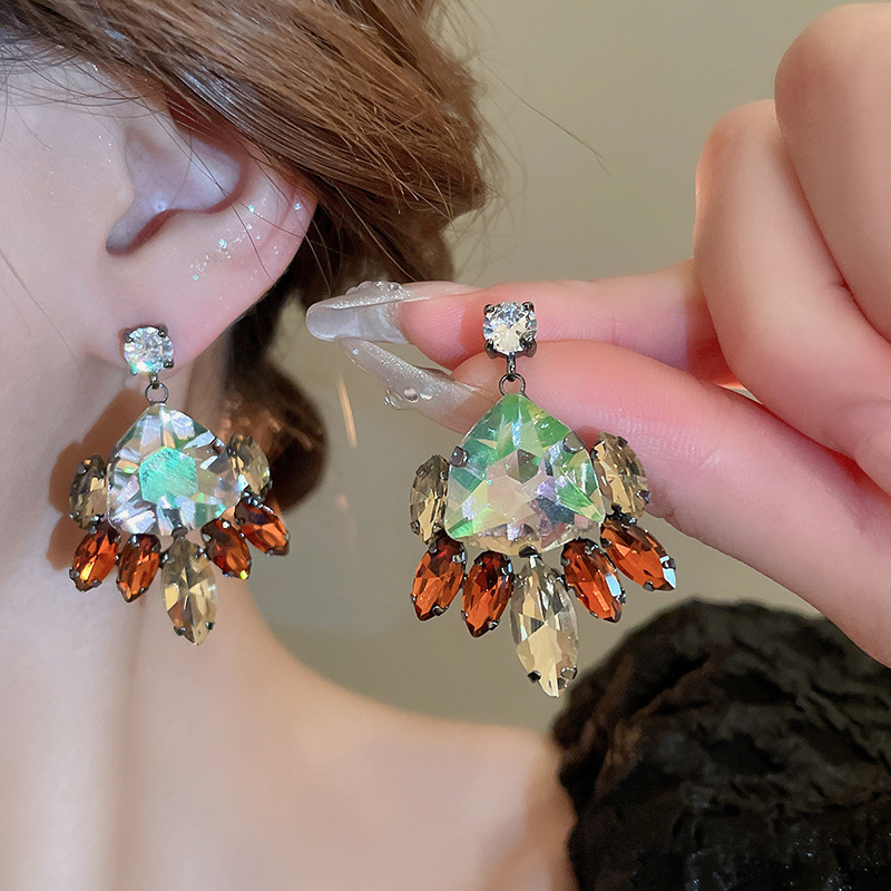 Pendientes de mariposa de cristal artificial degradado de aguja de plata chapado en oro real 2025 nuevos pendientes pendientes de moda exquisita mujer