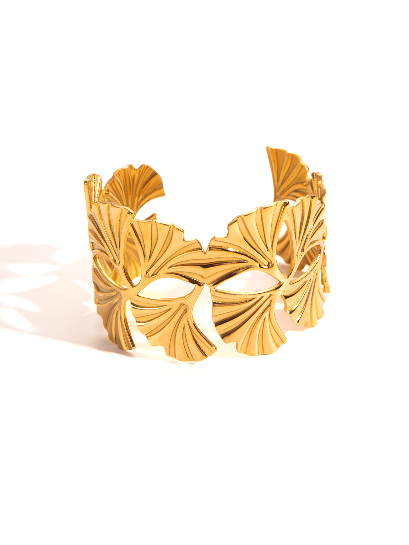 29g Weight 18K Gold Plated Plating Material Bangle Classification Titanium Steel Chain Material 1 Piece Quantity Casual, Party, Street Occasion Titanium Steel Material Flower, Butterfly Pattern All Seasons Season Women's Gender Plating Design IG Style Style Gold Color IG Style Flower Butterfly Titanium Steel 18K Gold Plated Bangle In Bulk 8